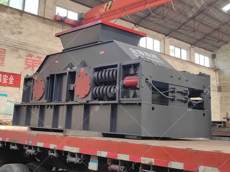 大型對輥制砂機1208型制砂機發往內蒙古