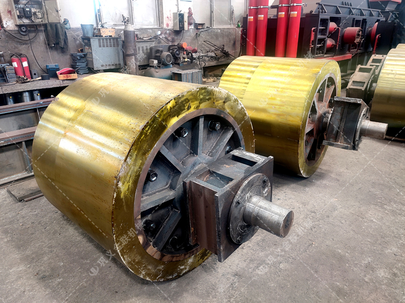 液壓對(duì)輥制砂機(jī)的安裝和調(diào)試復(fù)雜嗎?需要注意哪些細(xì)節(jié)? 液壓對(duì)輥制砂機(jī)的安裝和調(diào)試復(fù)雜嗎?需要注意哪些細(xì)節(jié)?